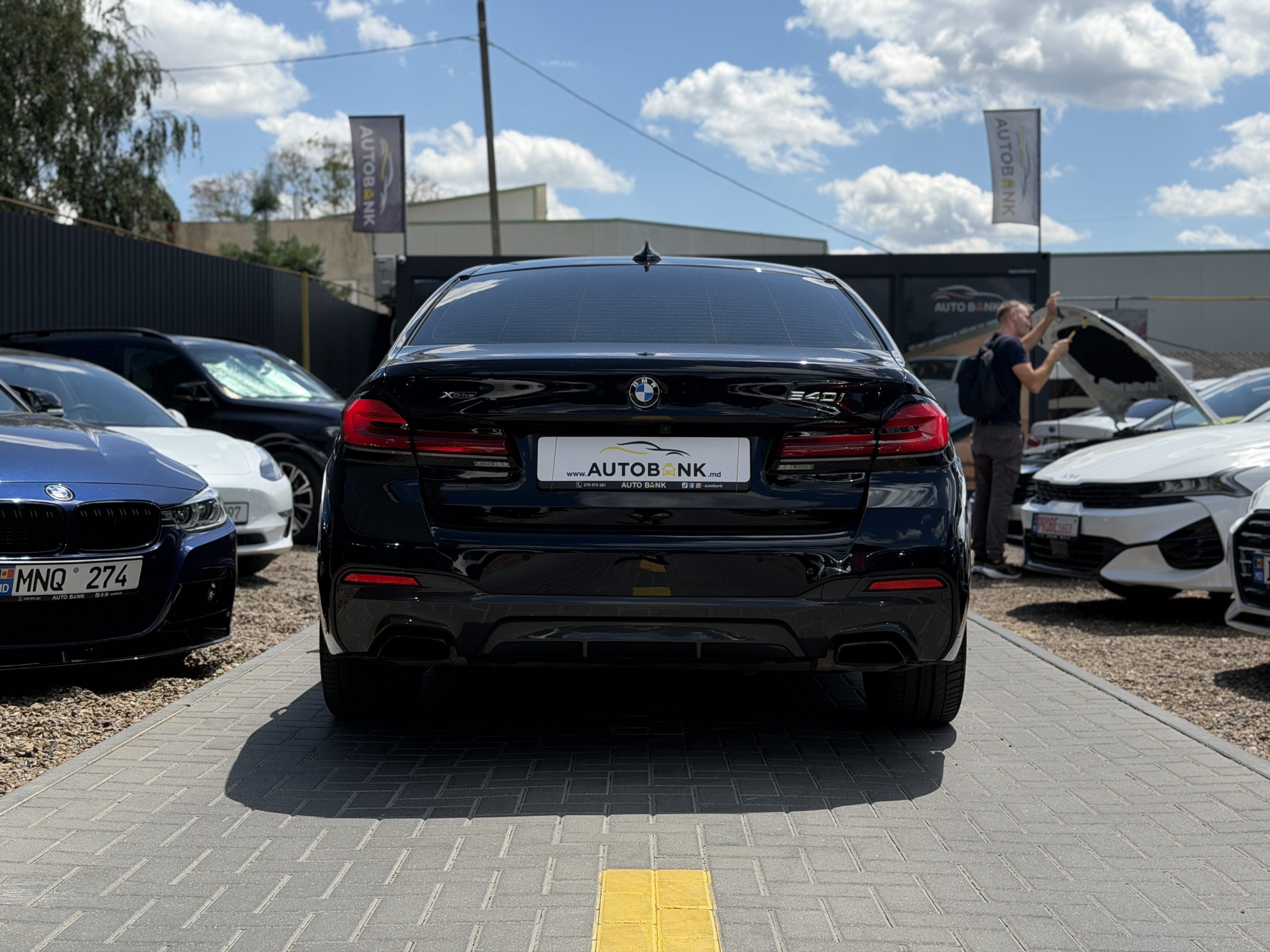 BMW 5 SERIES
