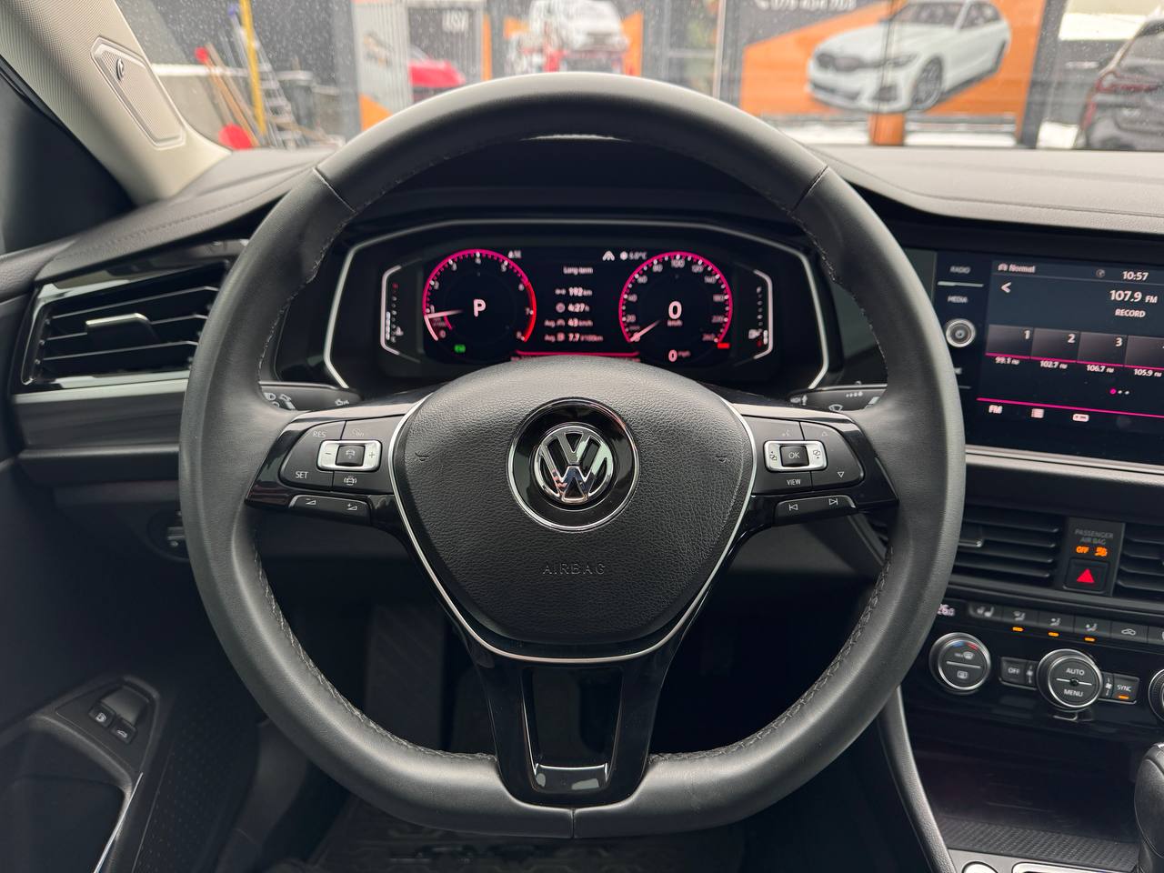 VOLKSWAGEN JETTA