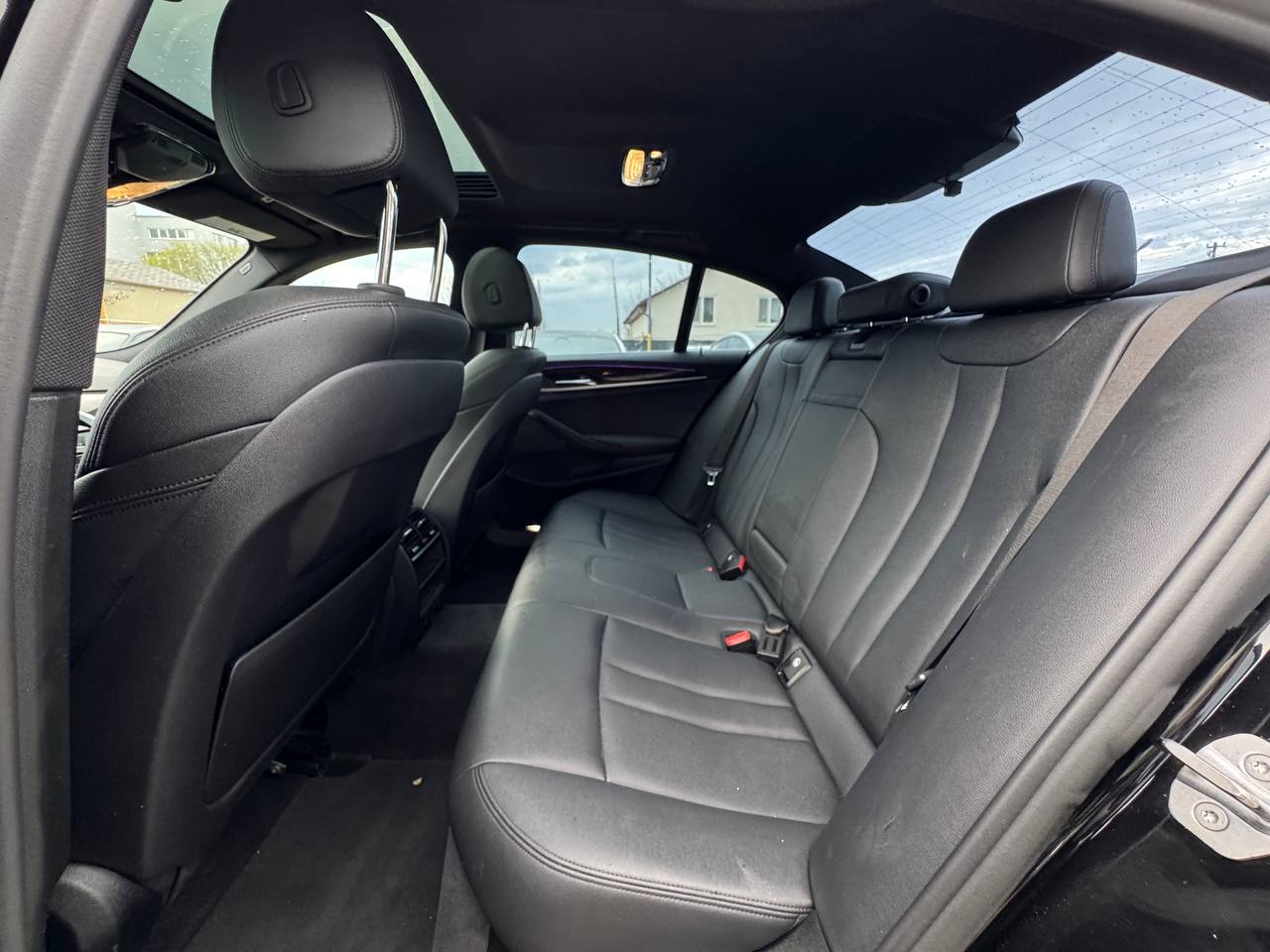 BMW 5 SERIES