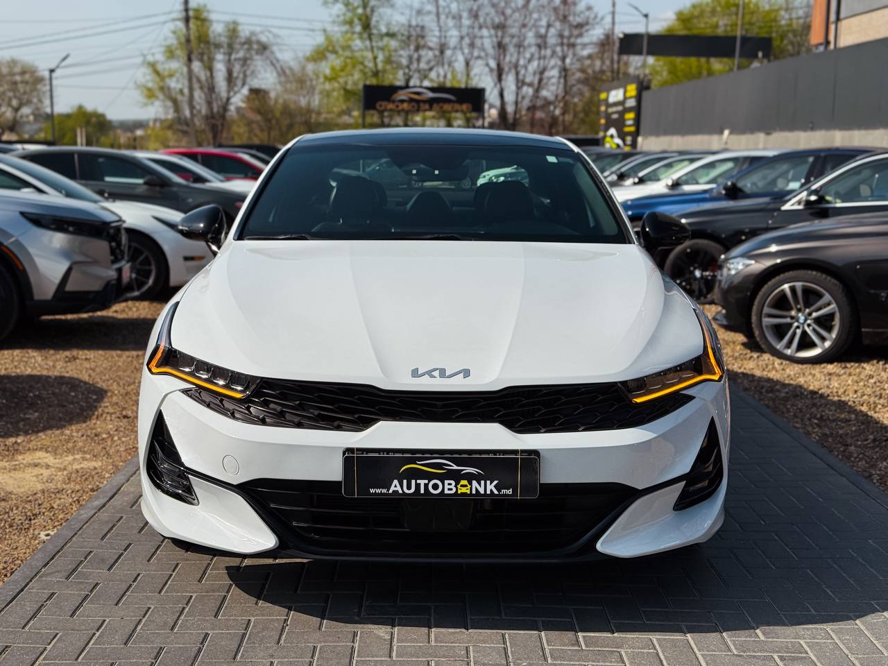 KIA K5