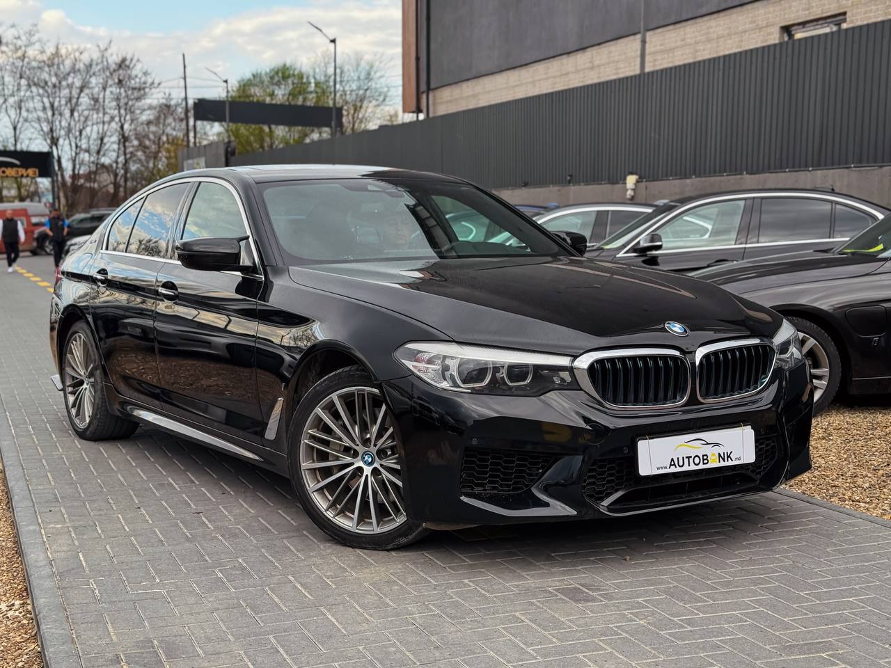 BMW 5 SERIES