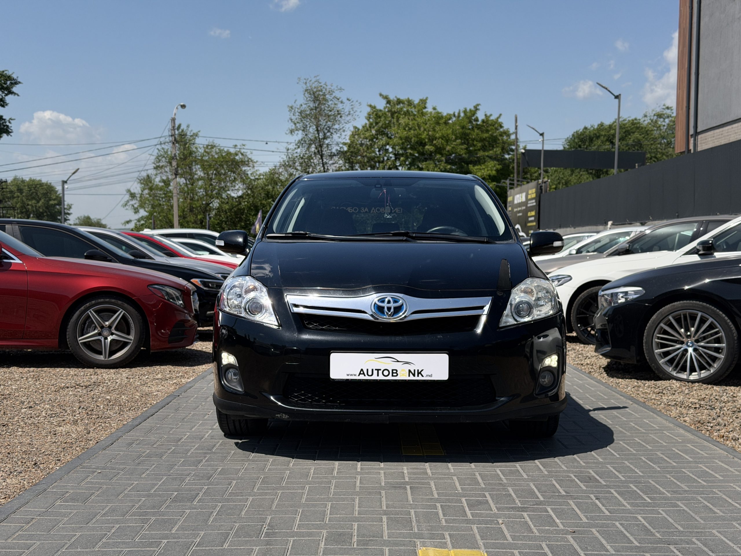 TOYOTA AURIS 2011