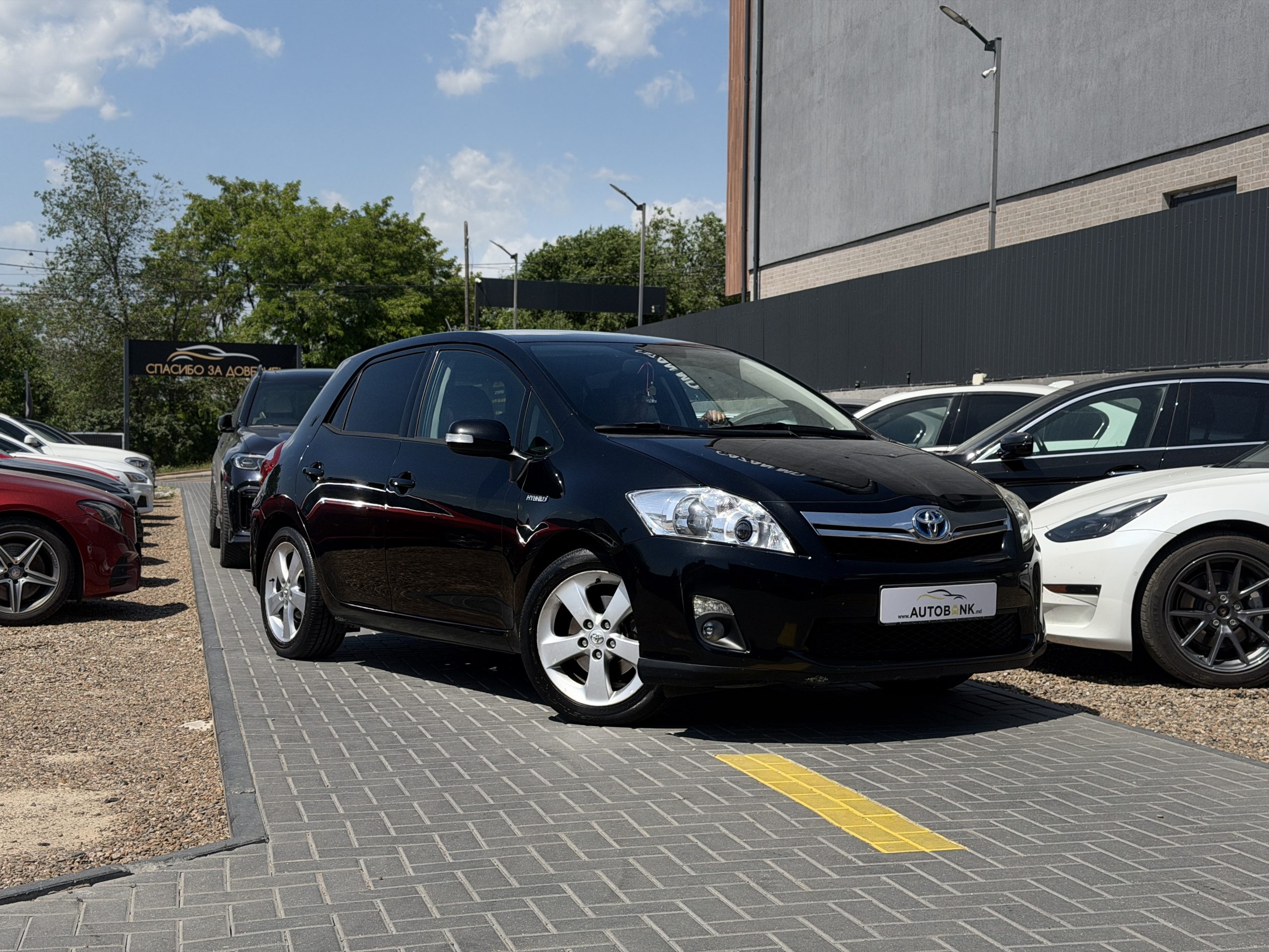 TOYOTA AURIS 2011