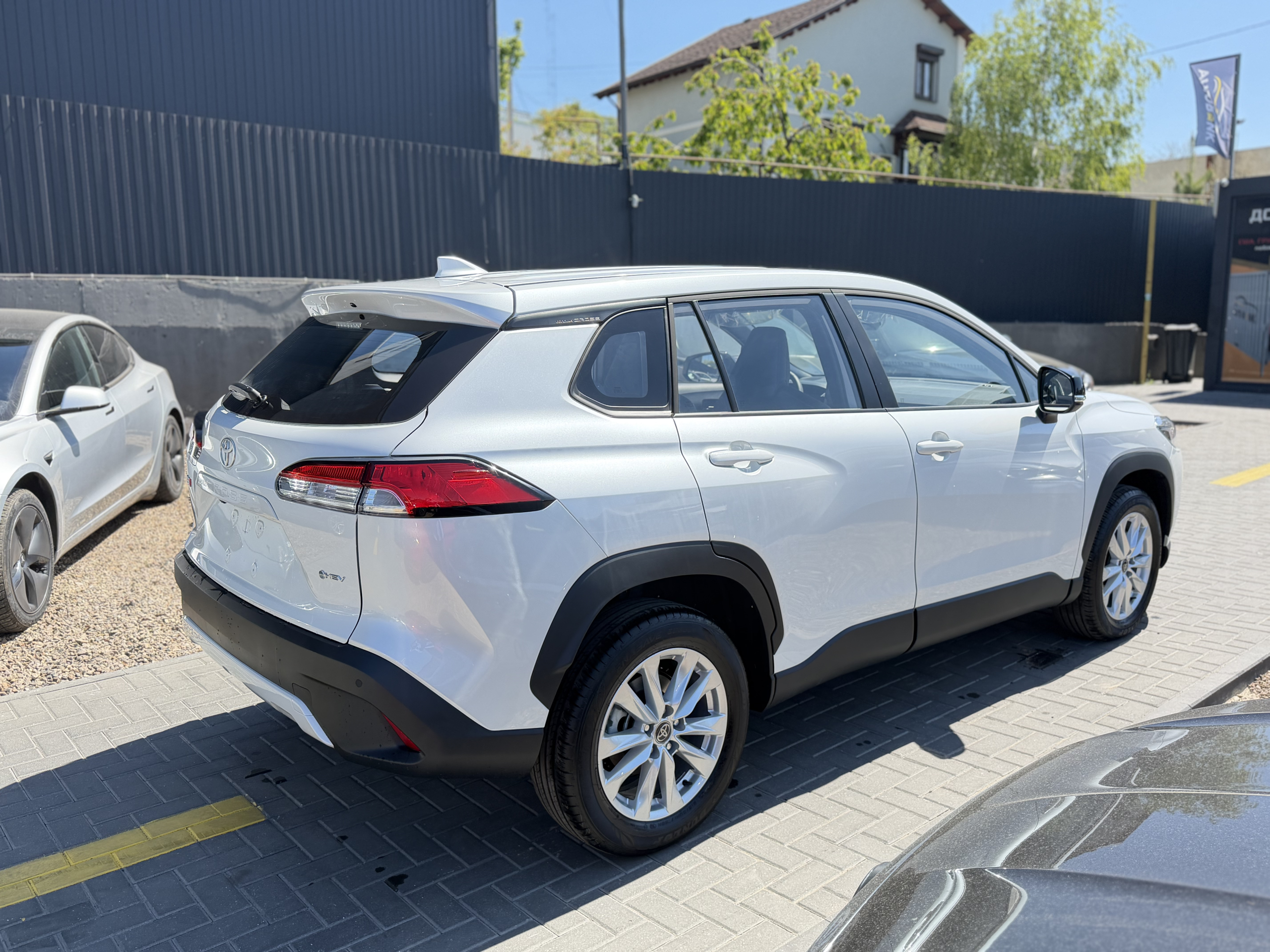 TOYOTA COROLLA CROSS