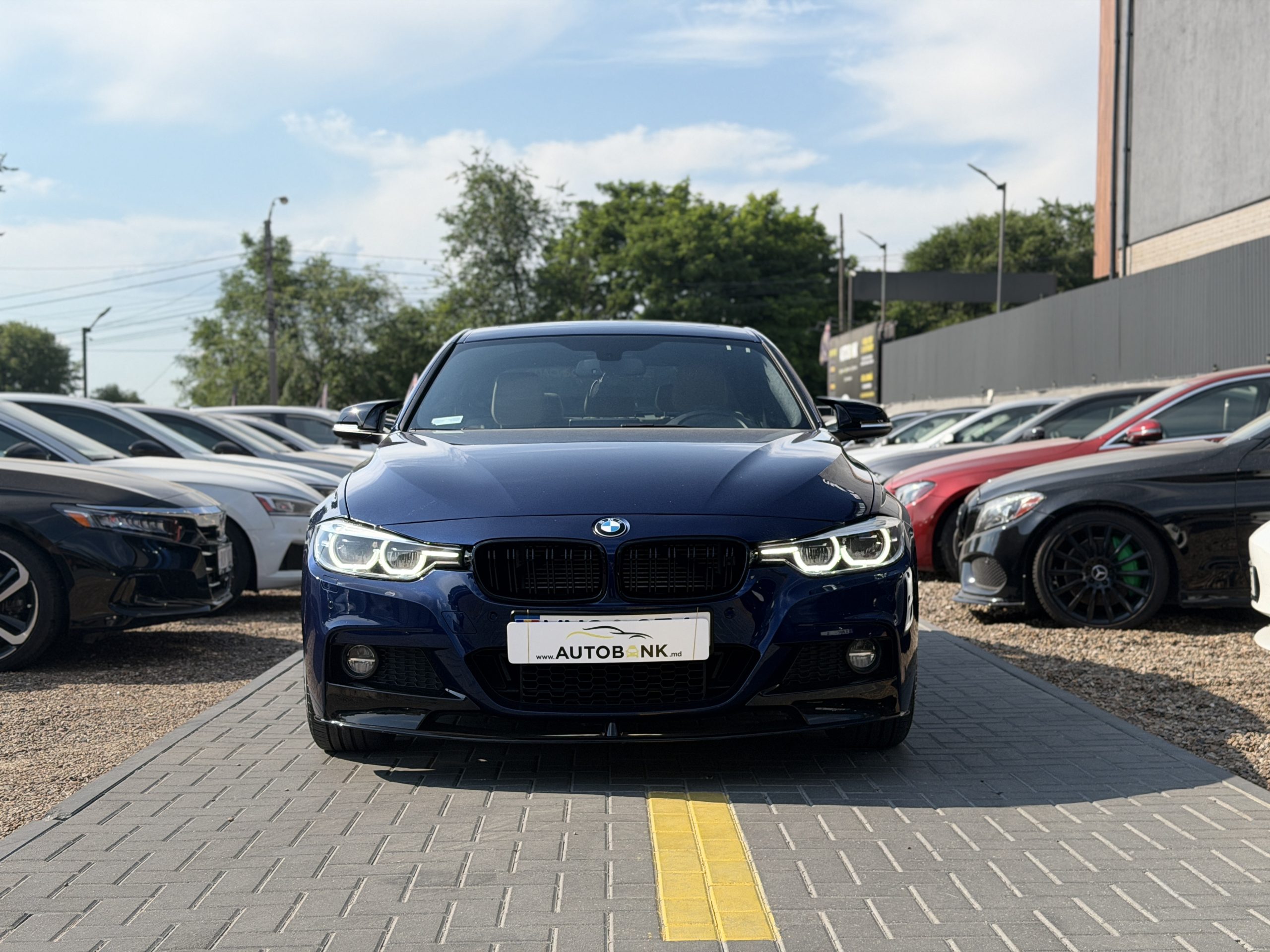 BMW 330E 2016