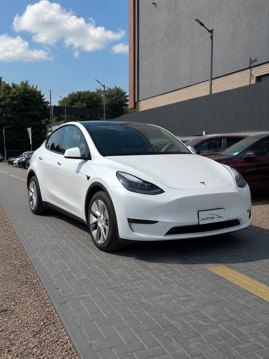 TESLA MODEL Y 2023