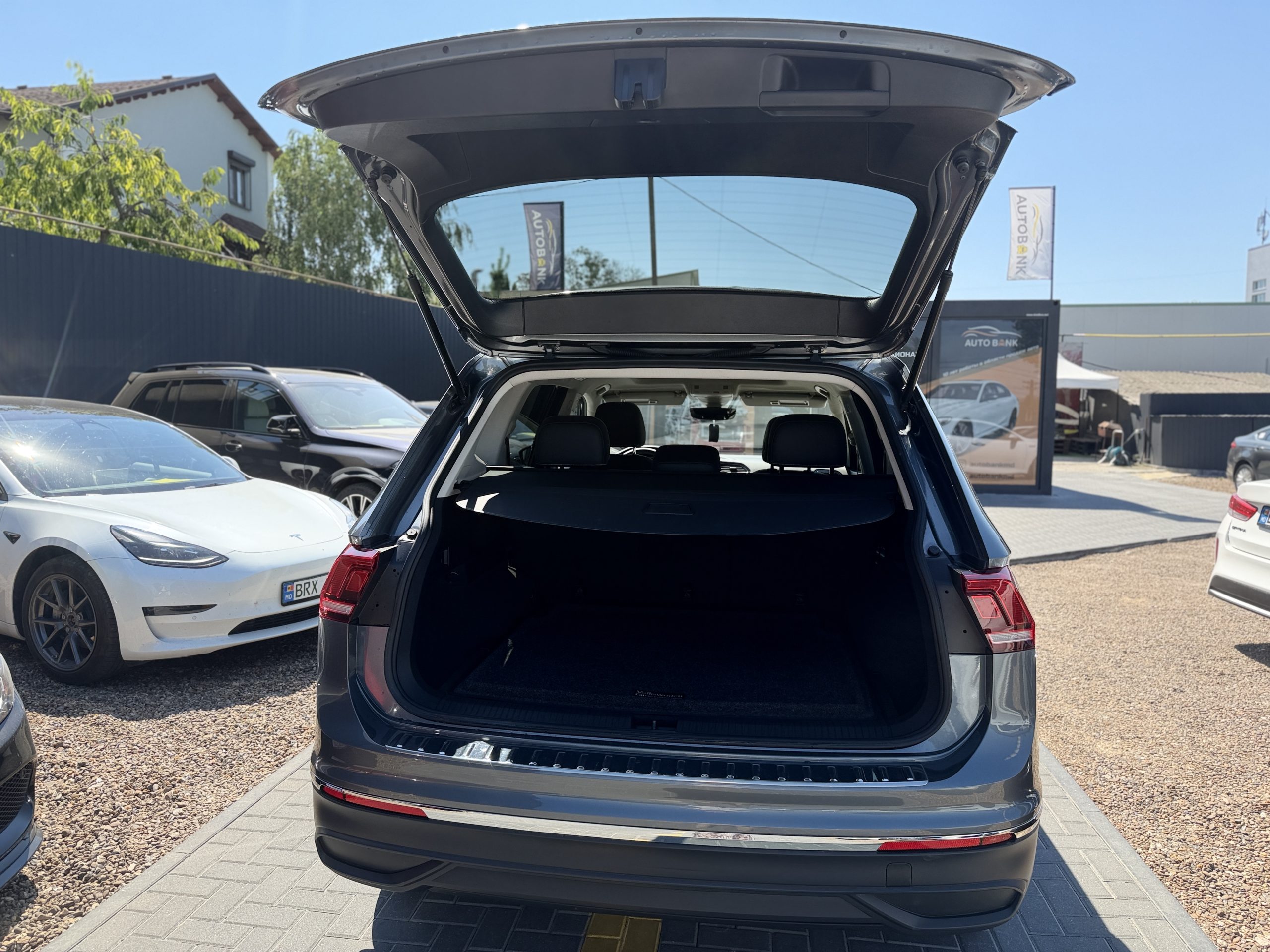 VOLKSWAGEN TIGUAN 2022