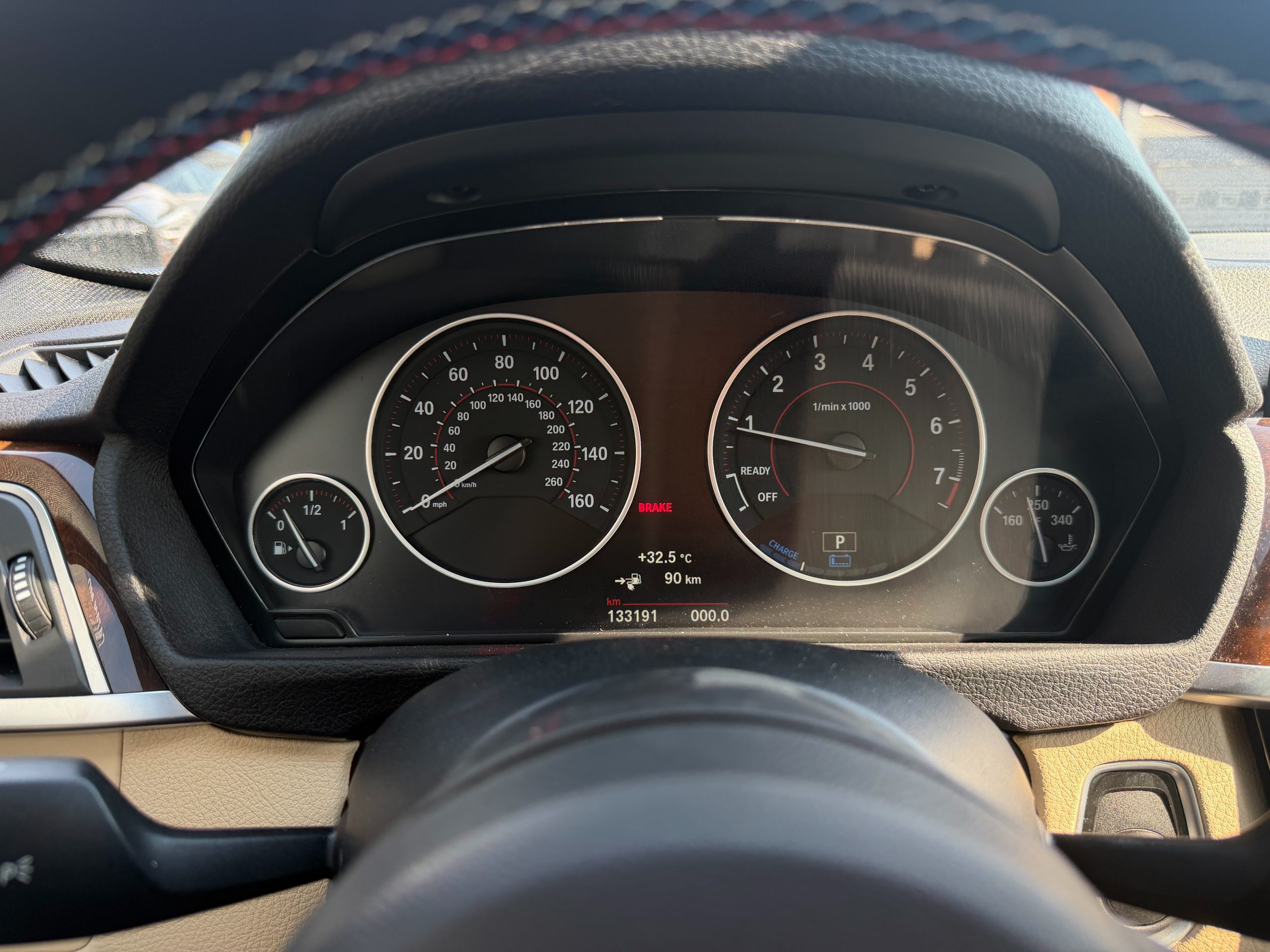 BMW 330E 2016