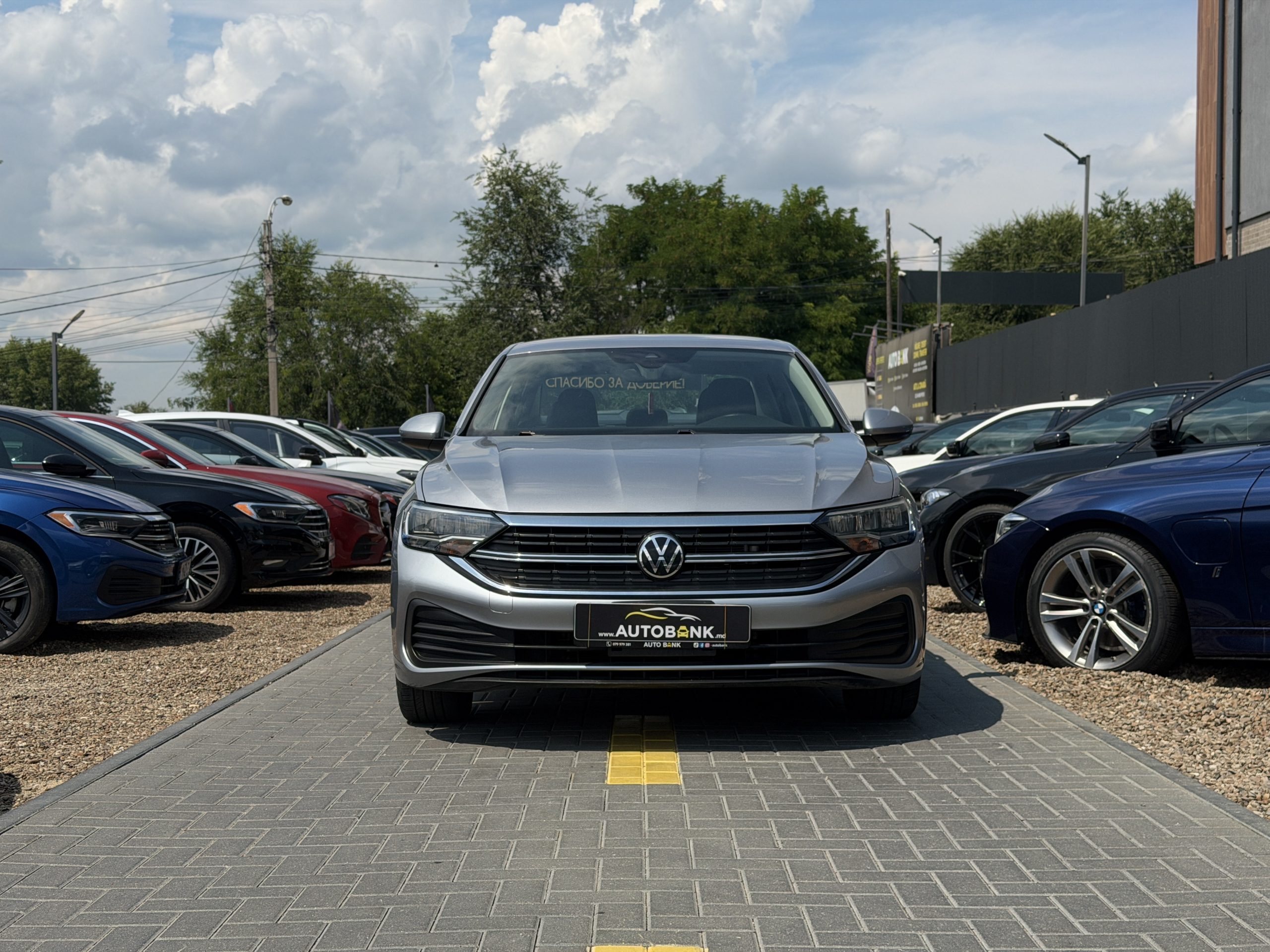 VOLKSWAGEN JETTA 2024