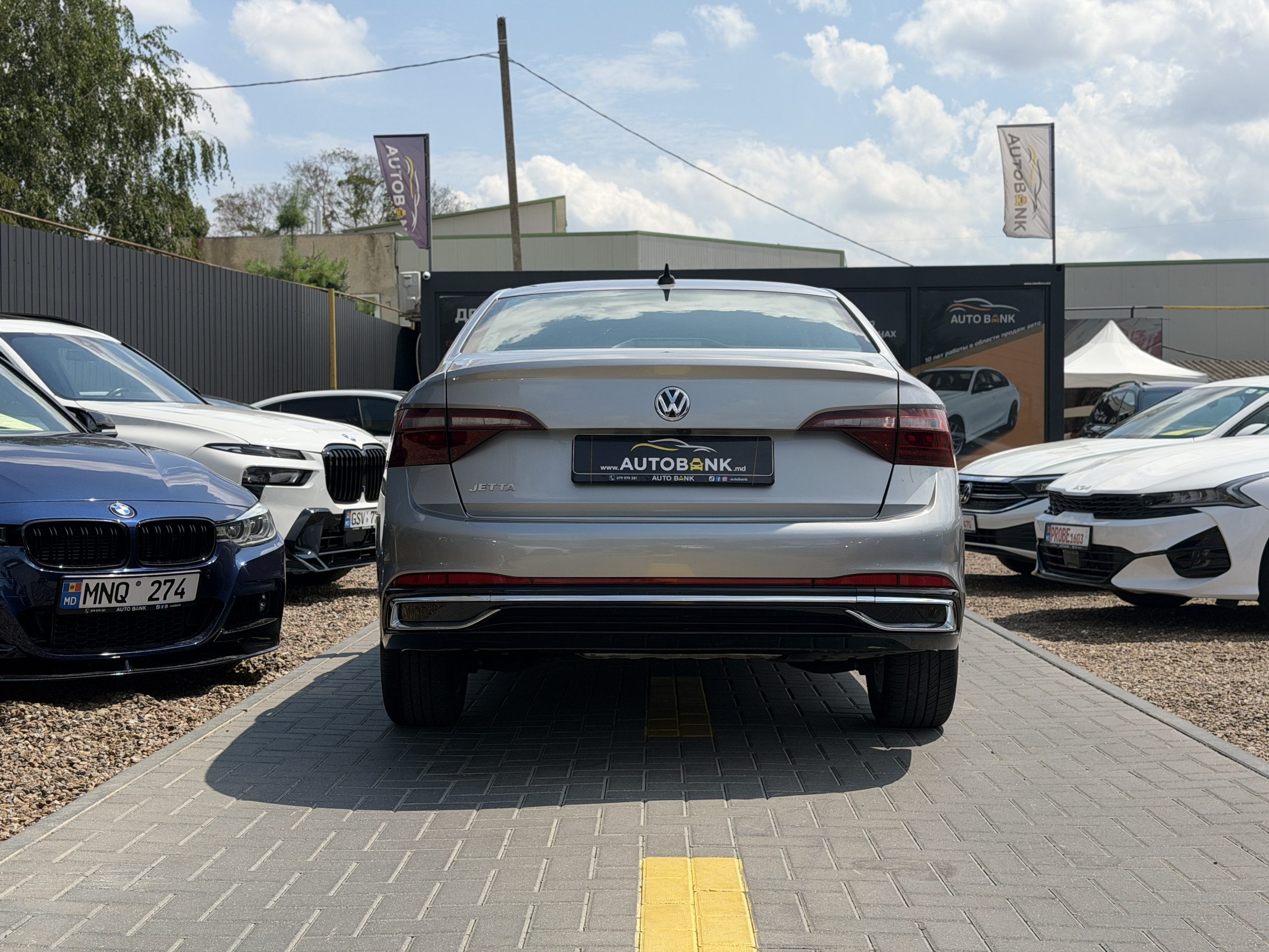 VOLKSWAGEN JETTA 2024