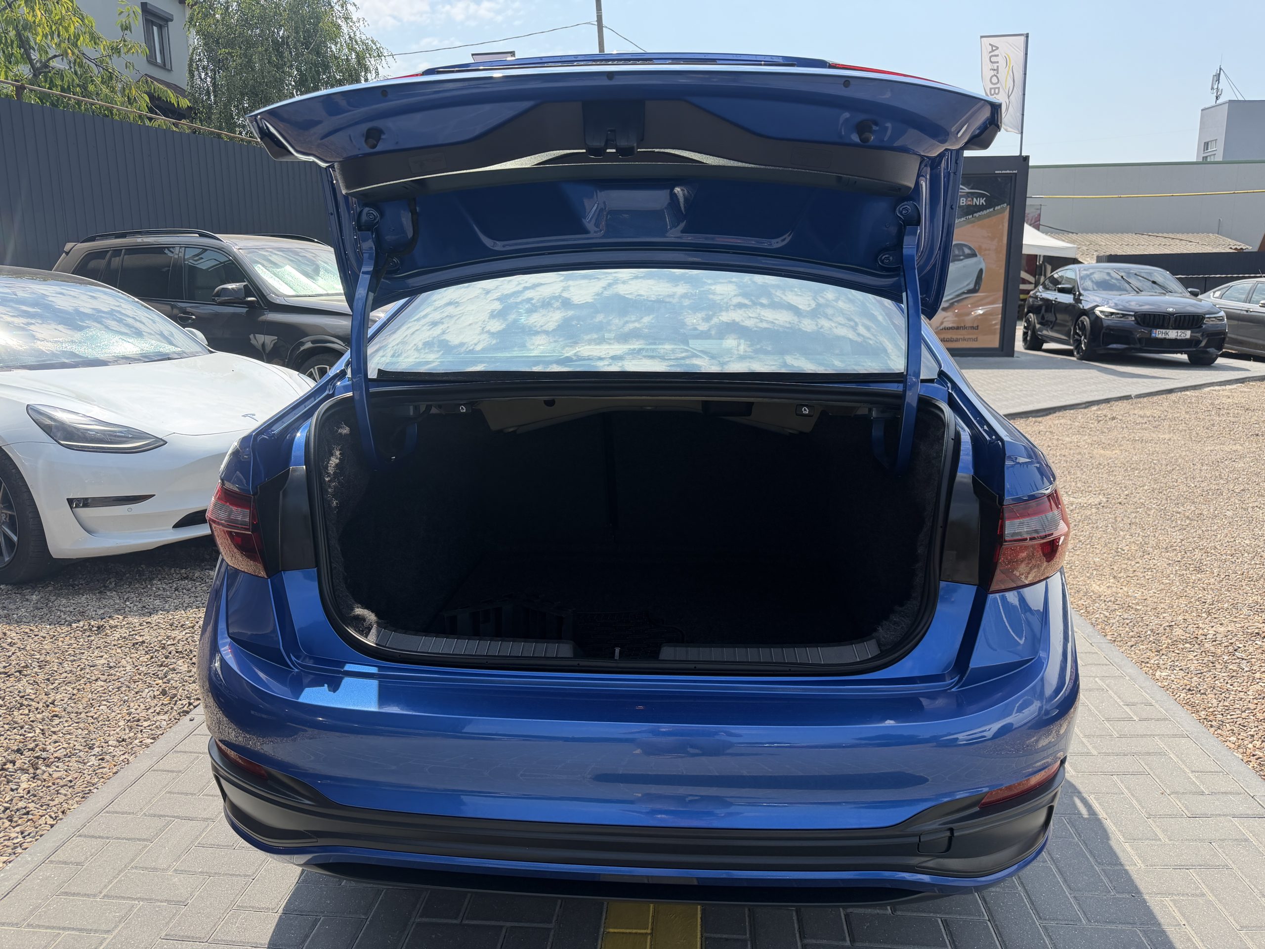 VOLKSWAGEN JETTA 2024