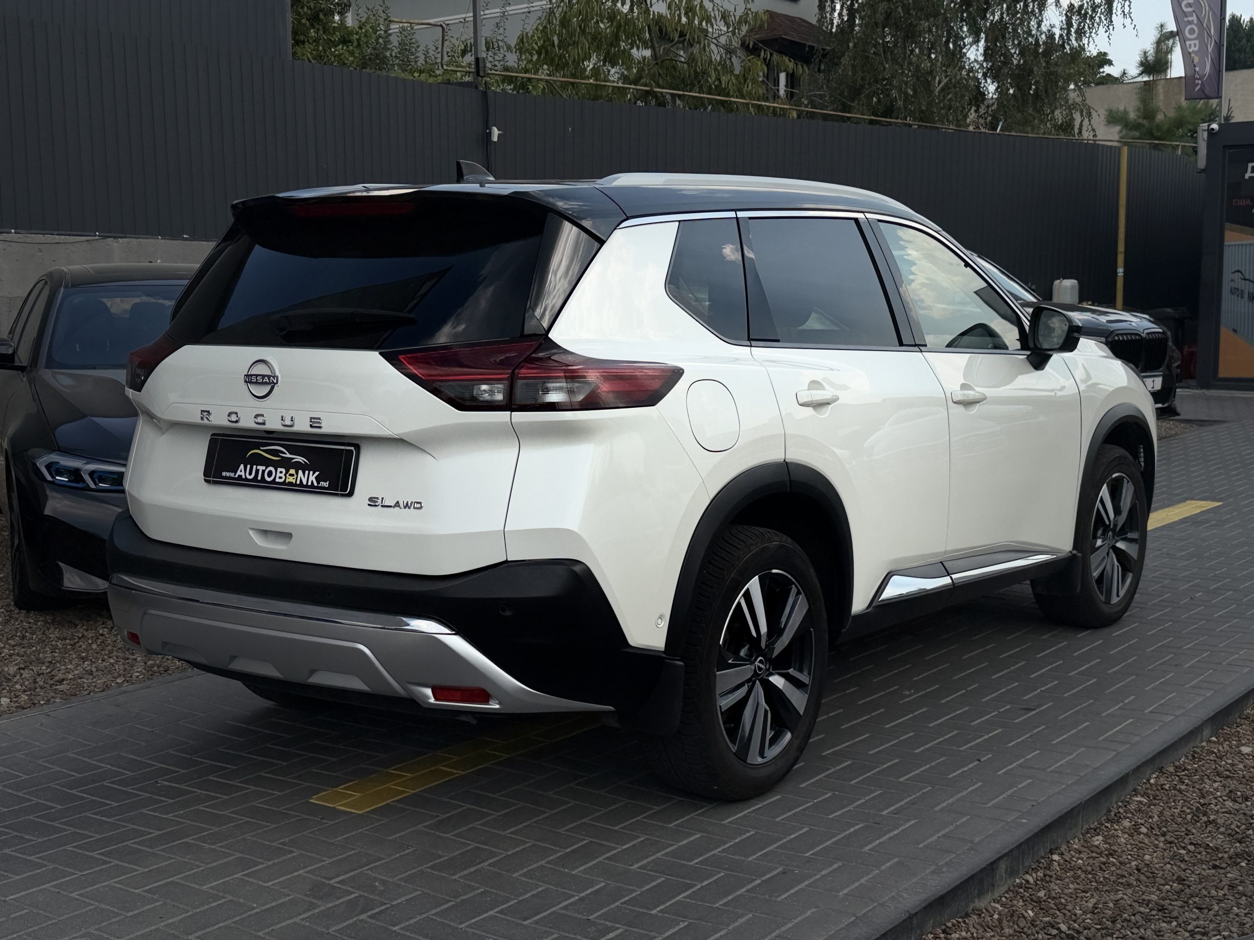 NISSAN ROGUE 2023