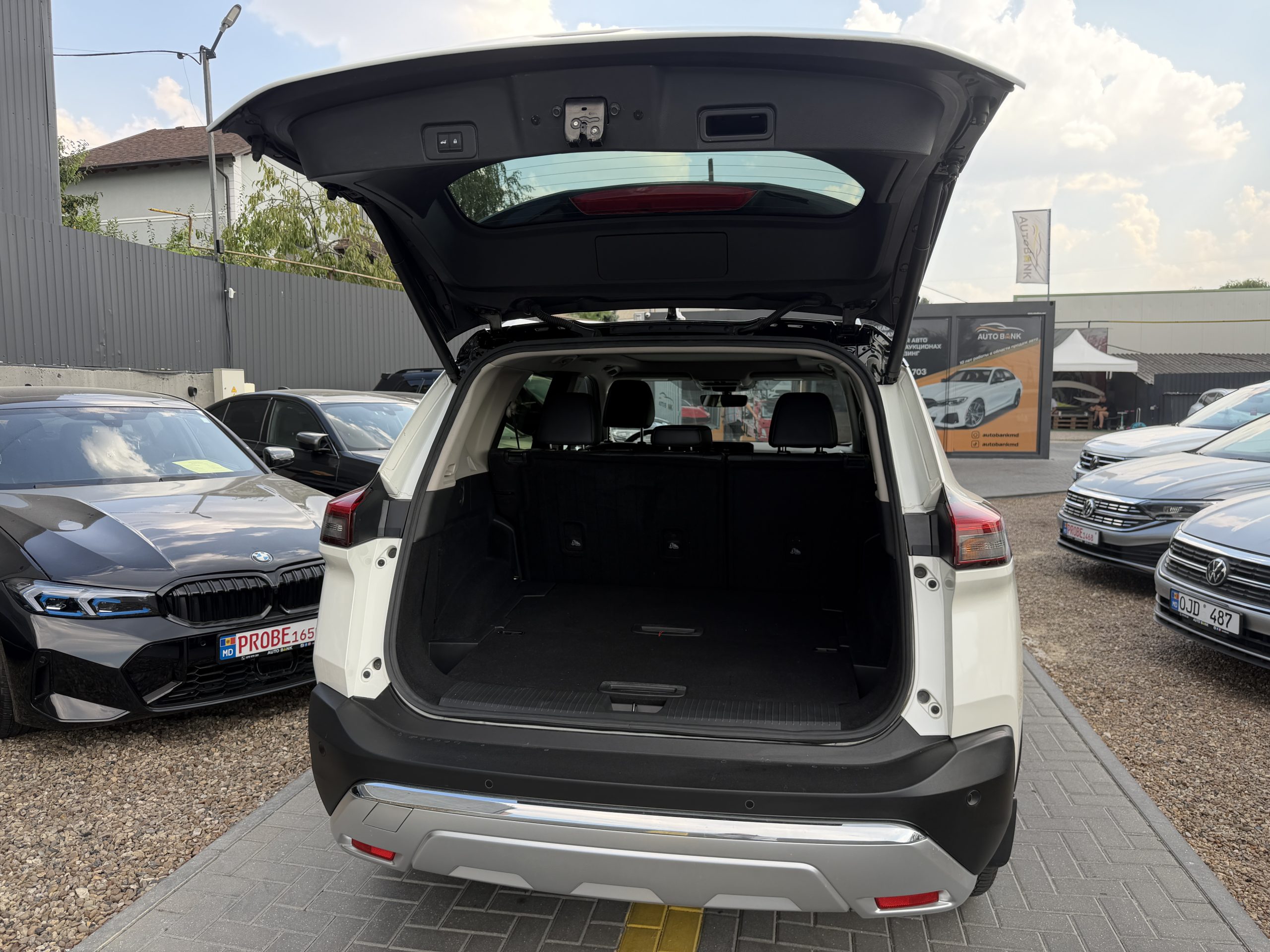 NISSAN ROGUE 2023