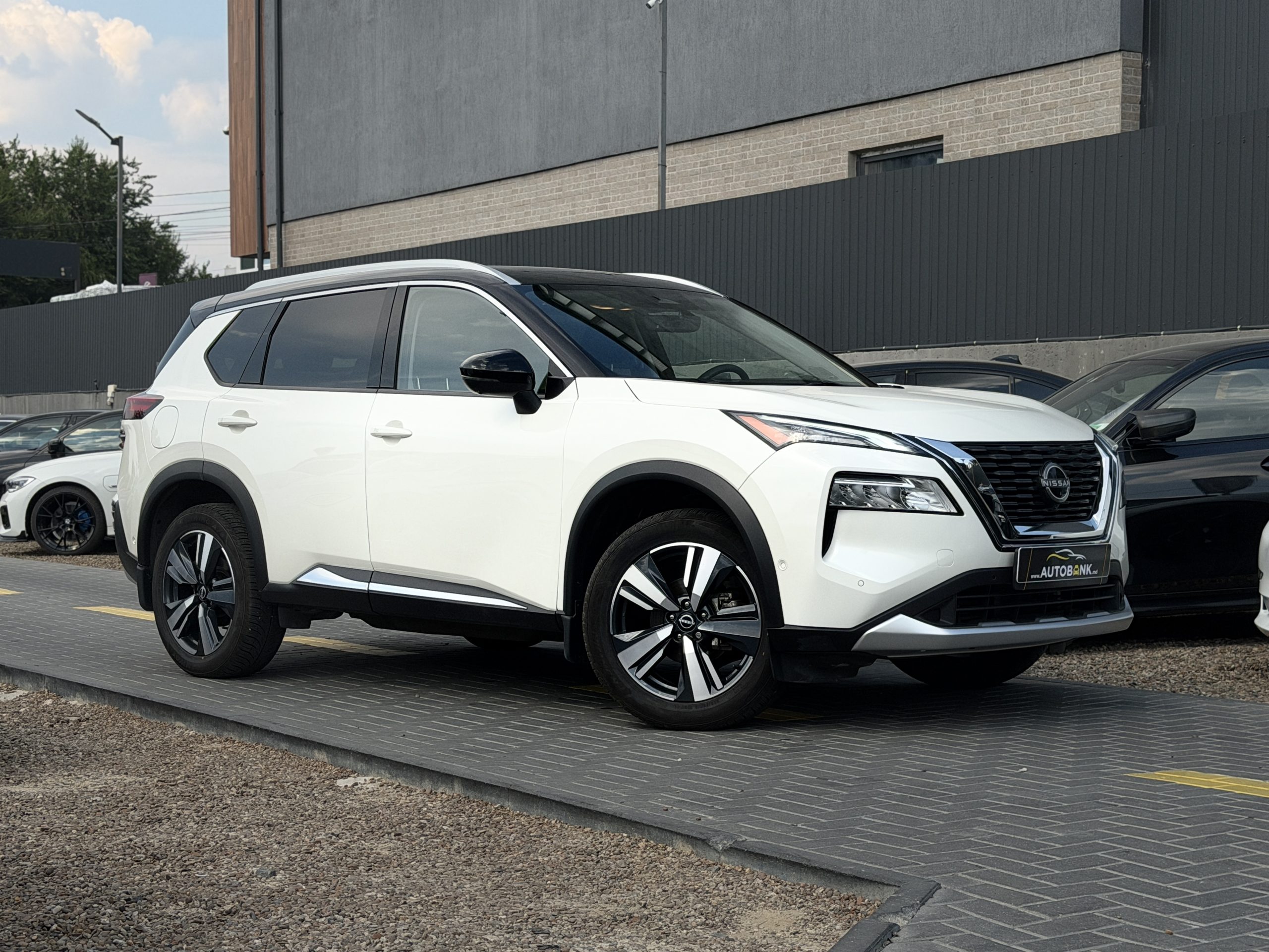 NISSAN ROGUE 2023