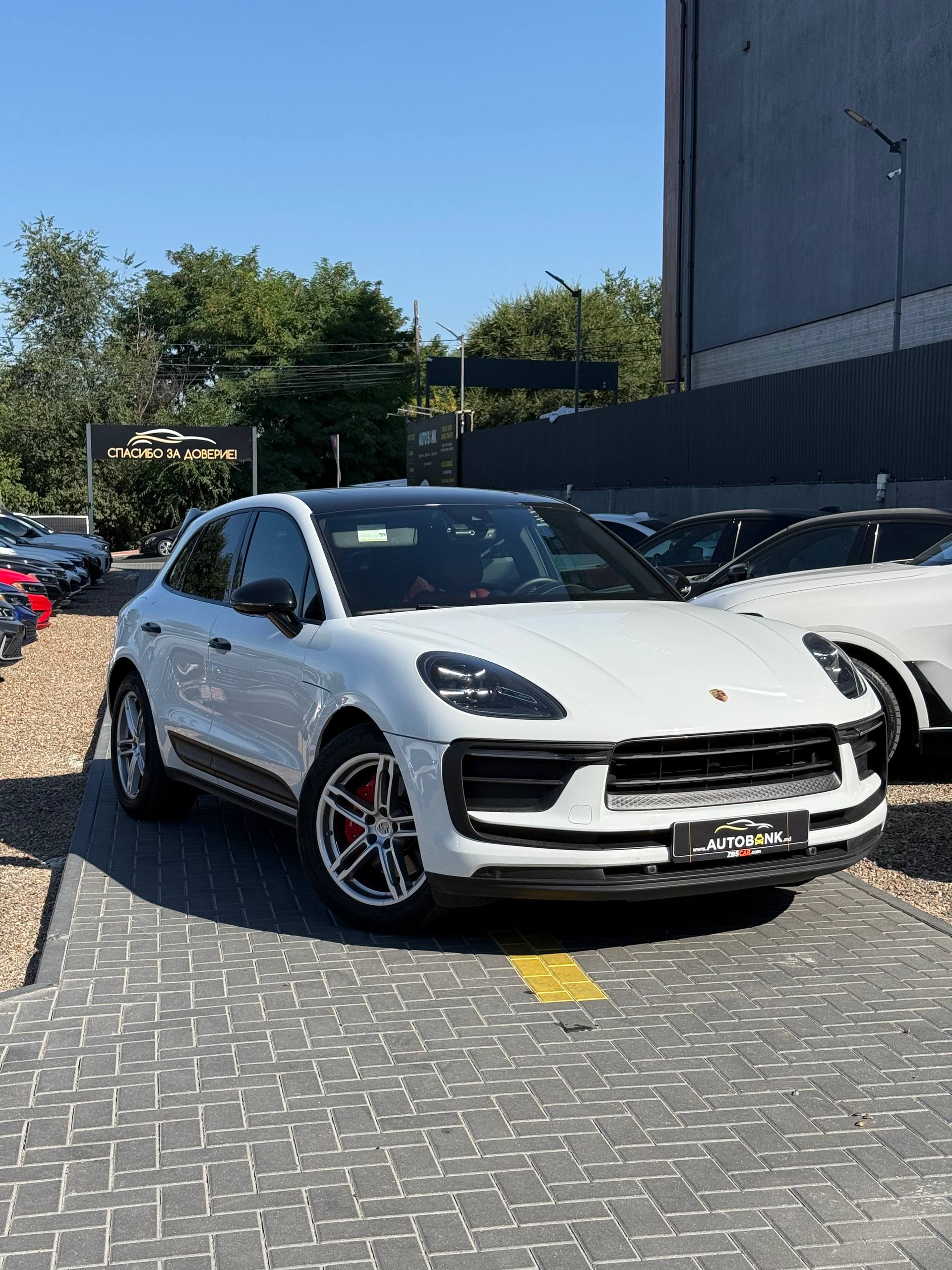 PORSCHE MACAN 2022