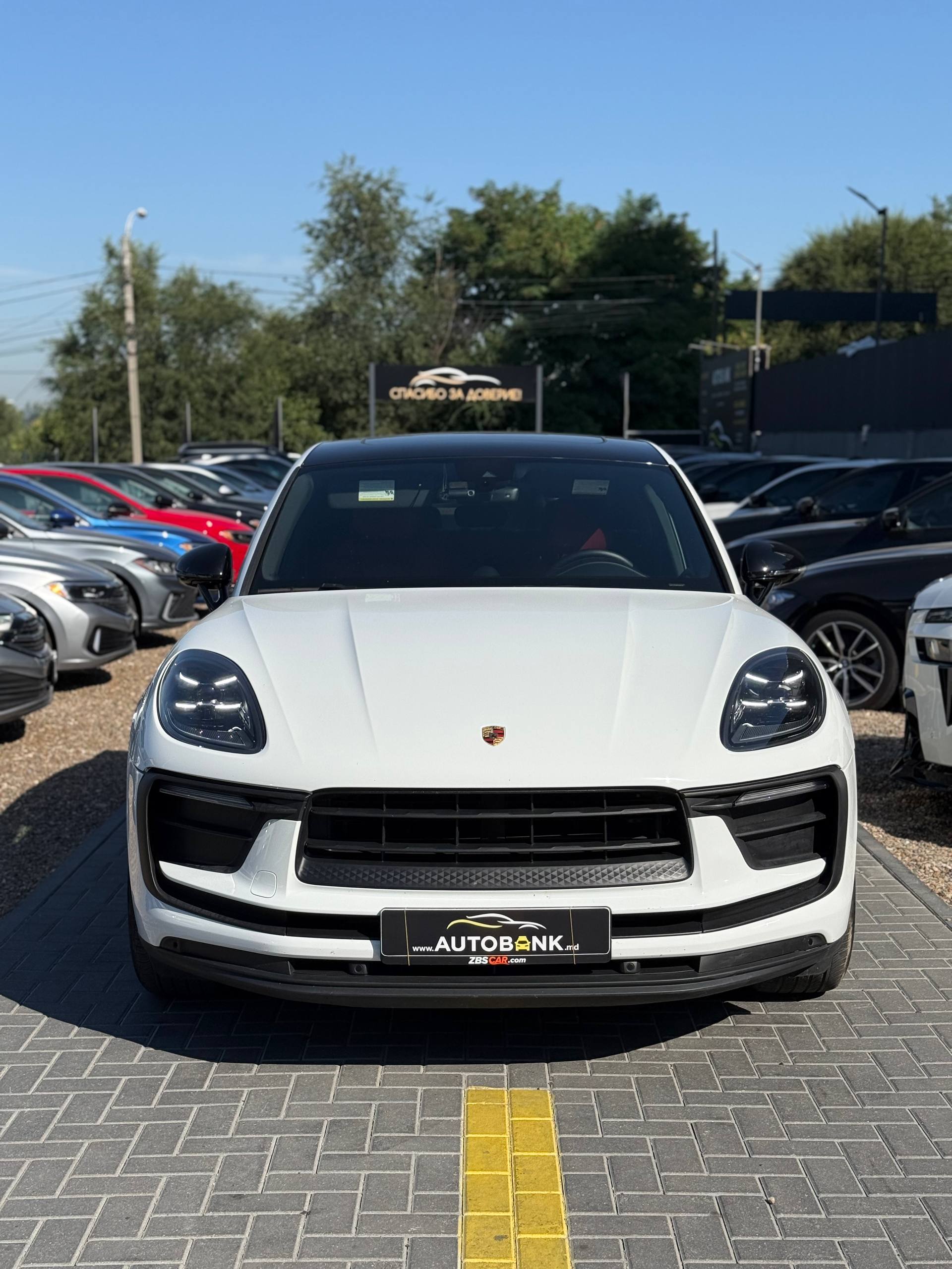 PORSCHE MACAN 2022