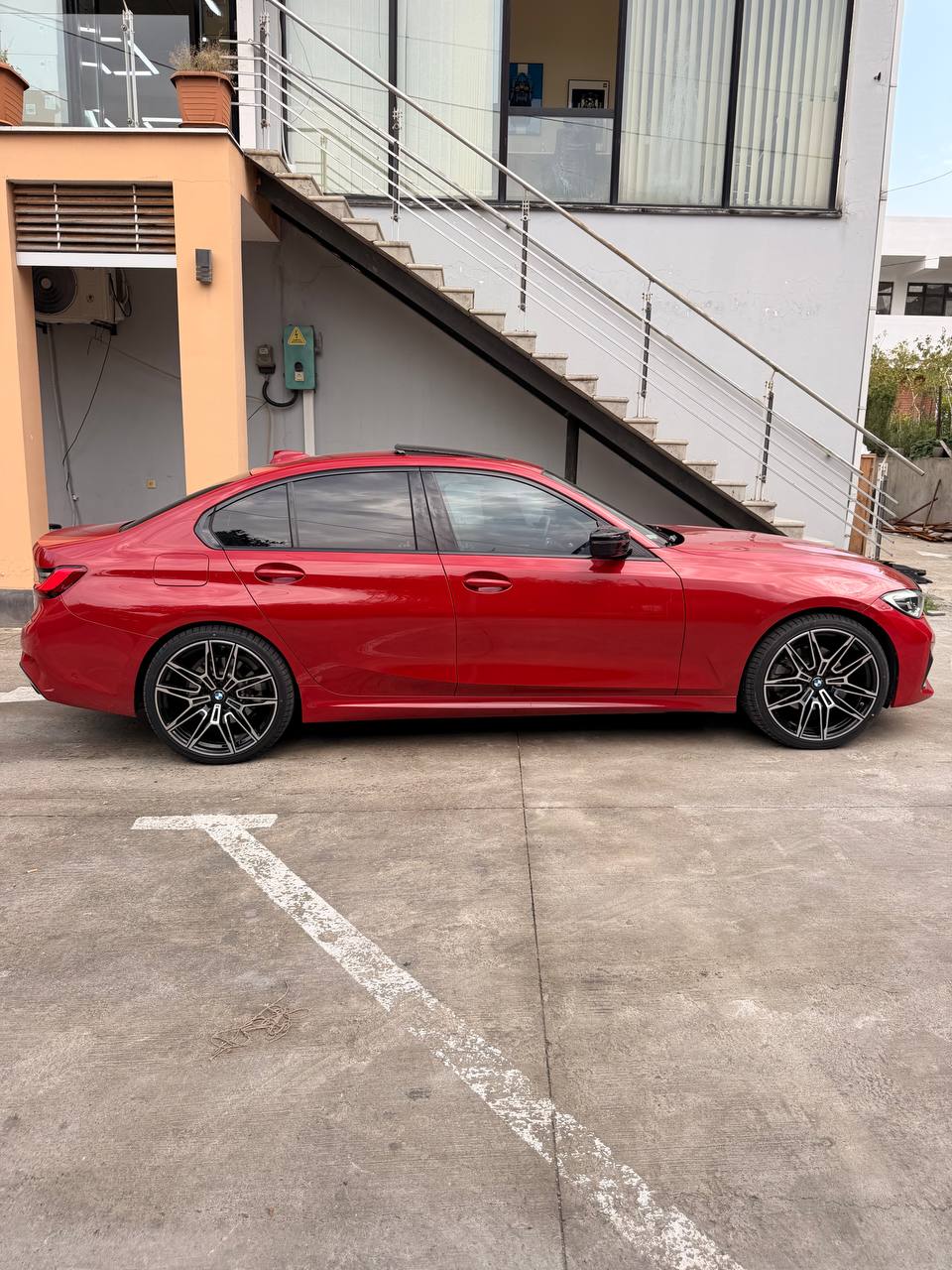 BMW 330I 2019
